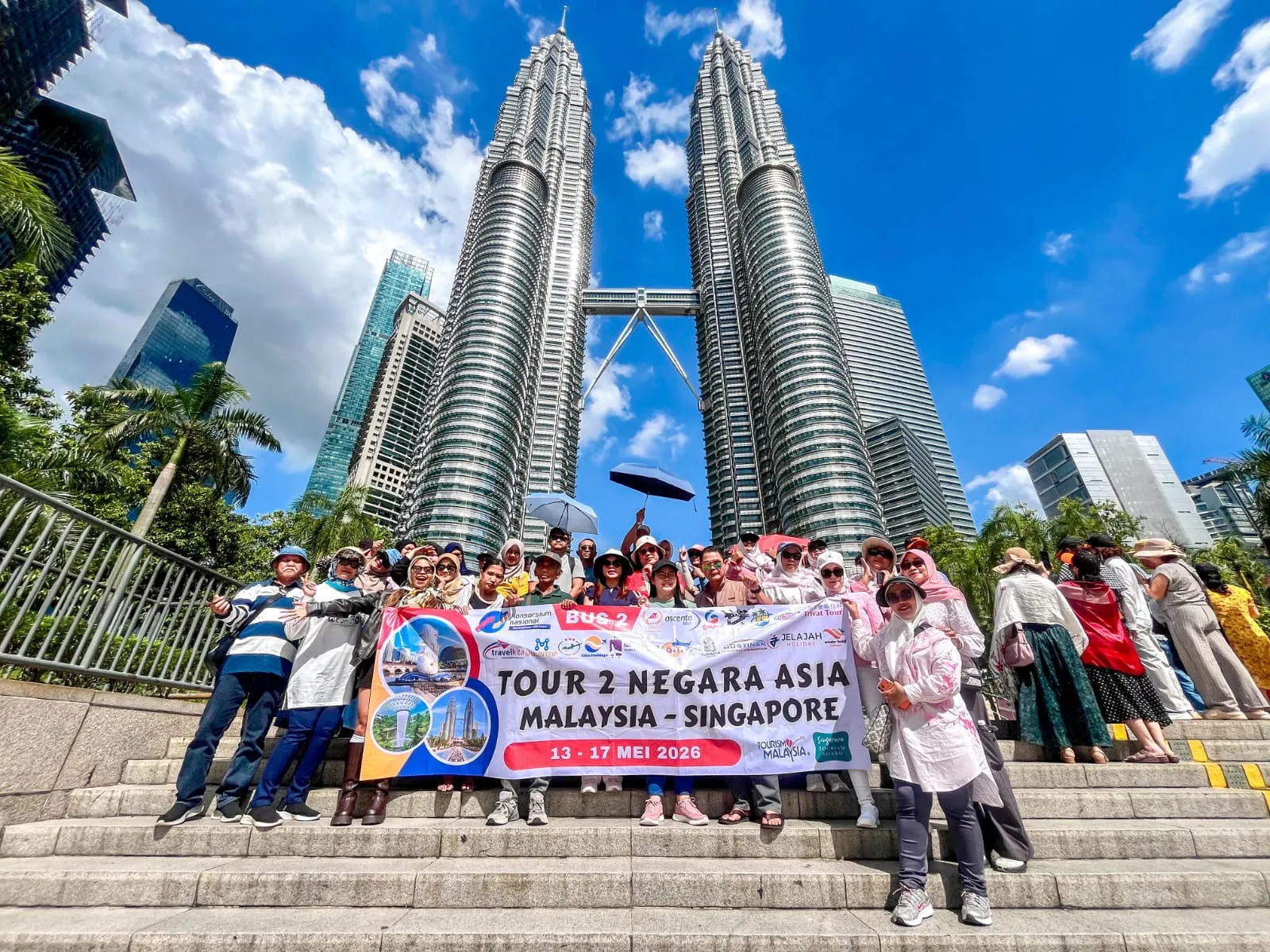 Paket Tour 2 Negara Asia (Malaysia, Singapore)